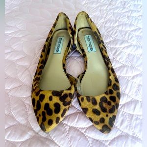 Steve Madden leopard pointed flats size 6 1/2